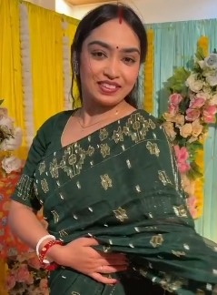 মানিয়ে নিতে পারলেই নারীর জীবন সুন্দর  Saree from : Desire Festive